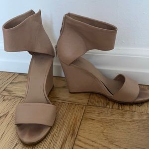 Vince nude wedge